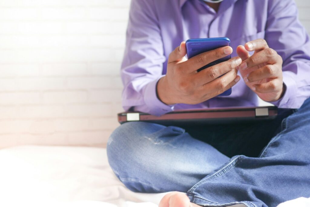 Je slimme huis draait via je telefoon. Hoeveel mobiele data kost dat?